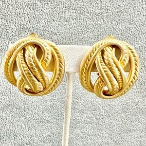 Vintage Brush Gold Tone Wheat Textured Chucky Statement Clip On Earrings